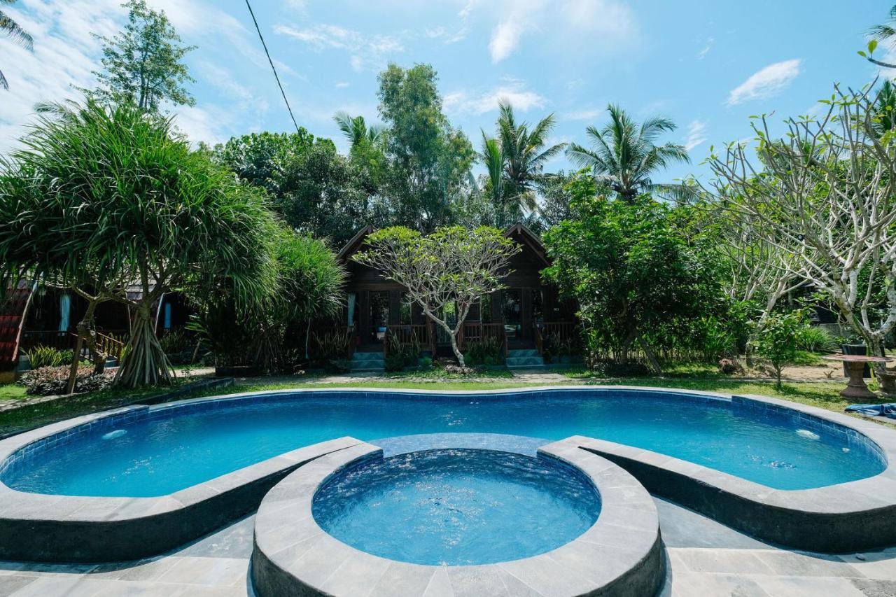 Adi Bungalow Nusa Penida Redpartner Ped Buitenkant foto