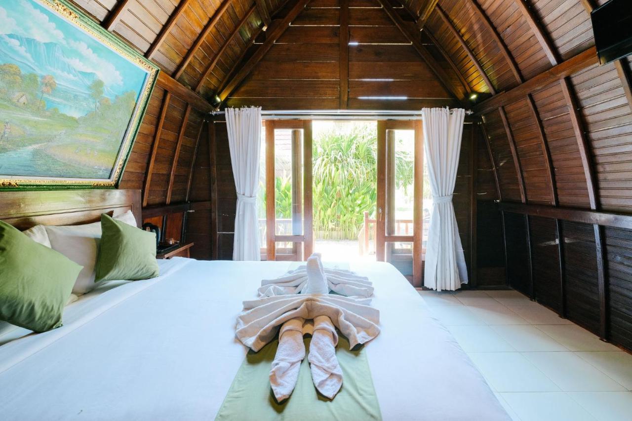 Adi Bungalow Nusa Penida Redpartner Ped Buitenkant foto