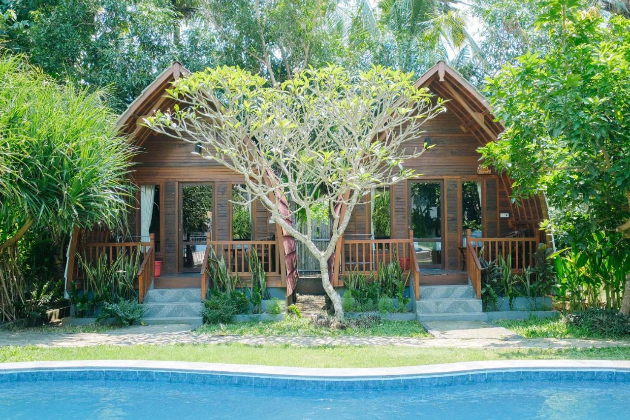 Adi Bungalow Nusa Penida Redpartner Ped Buitenkant foto