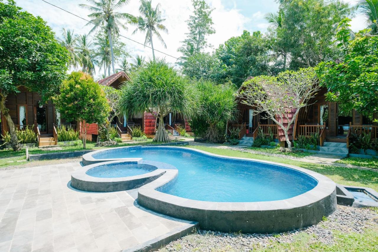 Adi Bungalow Nusa Penida Redpartner Ped Buitenkant foto