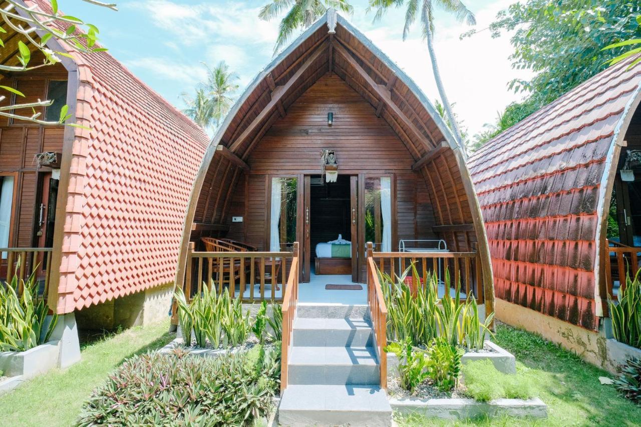 Adi Bungalow Nusa Penida Redpartner Ped Buitenkant foto