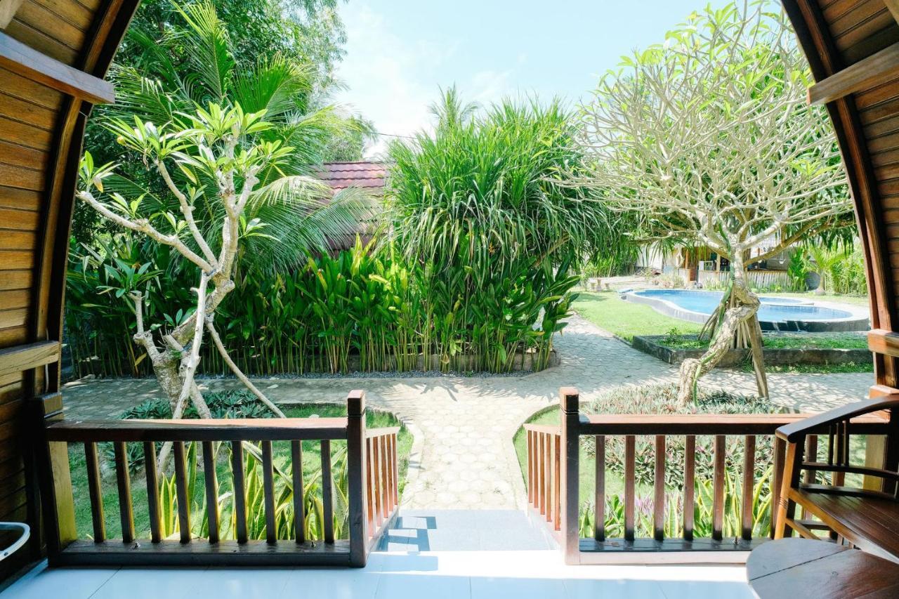 Adi Bungalow Nusa Penida Redpartner Ped Buitenkant foto