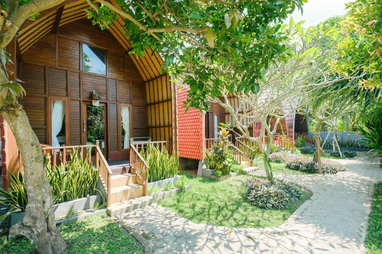 Adi Bungalow Nusa Penida Redpartner Ped Buitenkant foto
